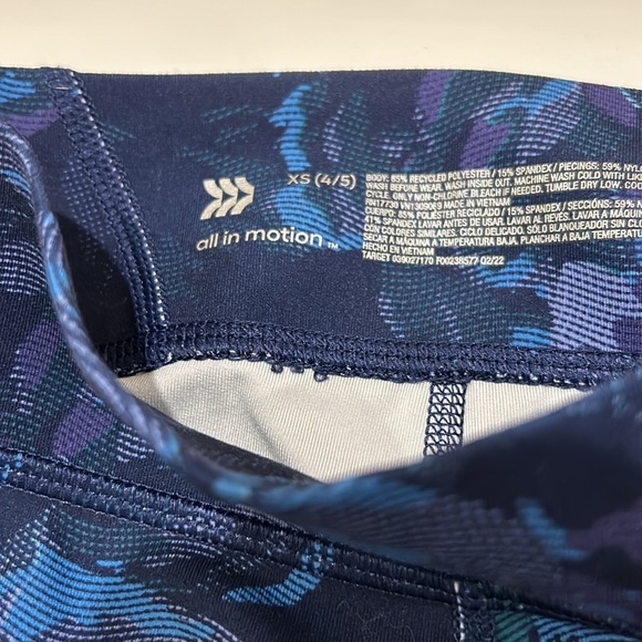 All In Motion outfit - Picture 7 of 8